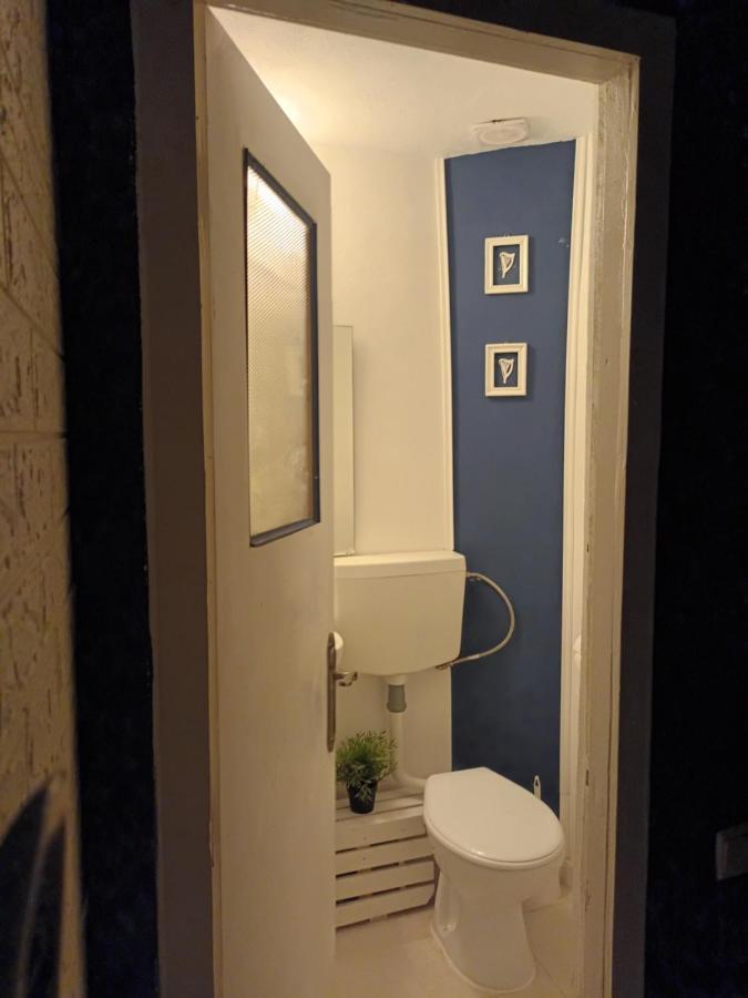 Appartamento Casa Liveni Bucarest Esterno foto