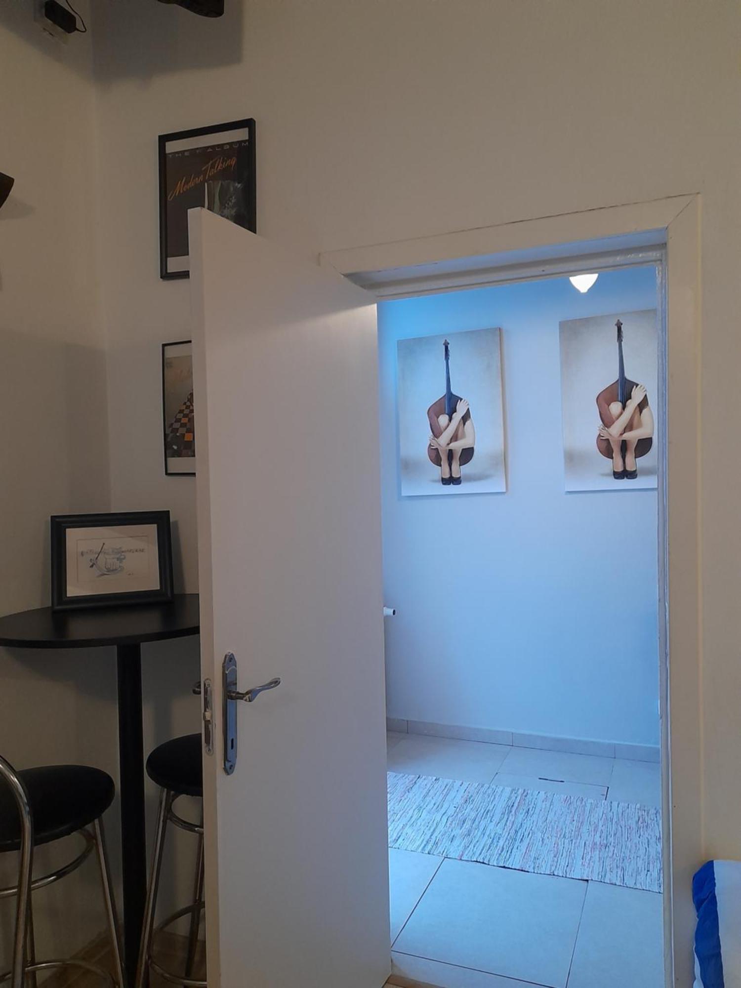 Appartamento Casa Liveni Bucarest Esterno foto
