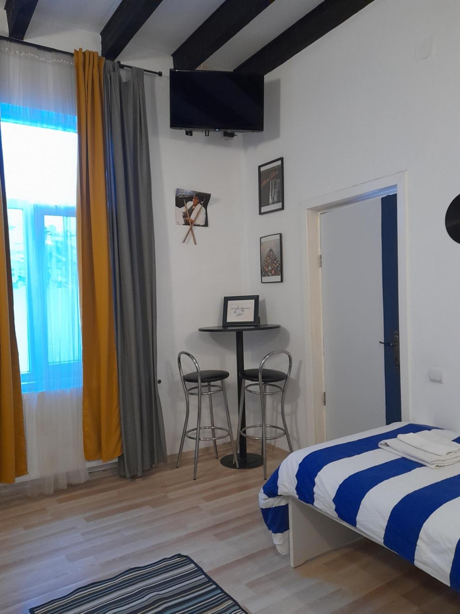 Appartamento Casa Liveni Bucarest Esterno foto