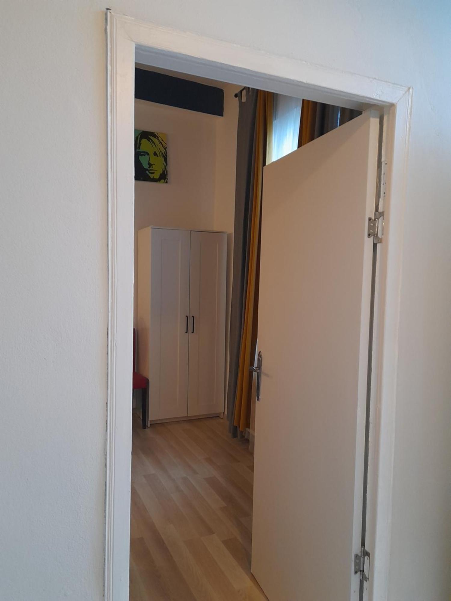 Appartamento Casa Liveni Bucarest Esterno foto